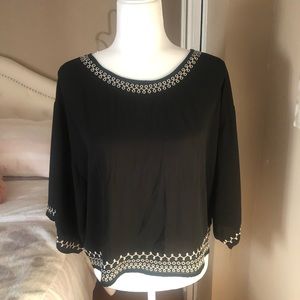 Monteau Back Cut Out Blouse size Large EUC